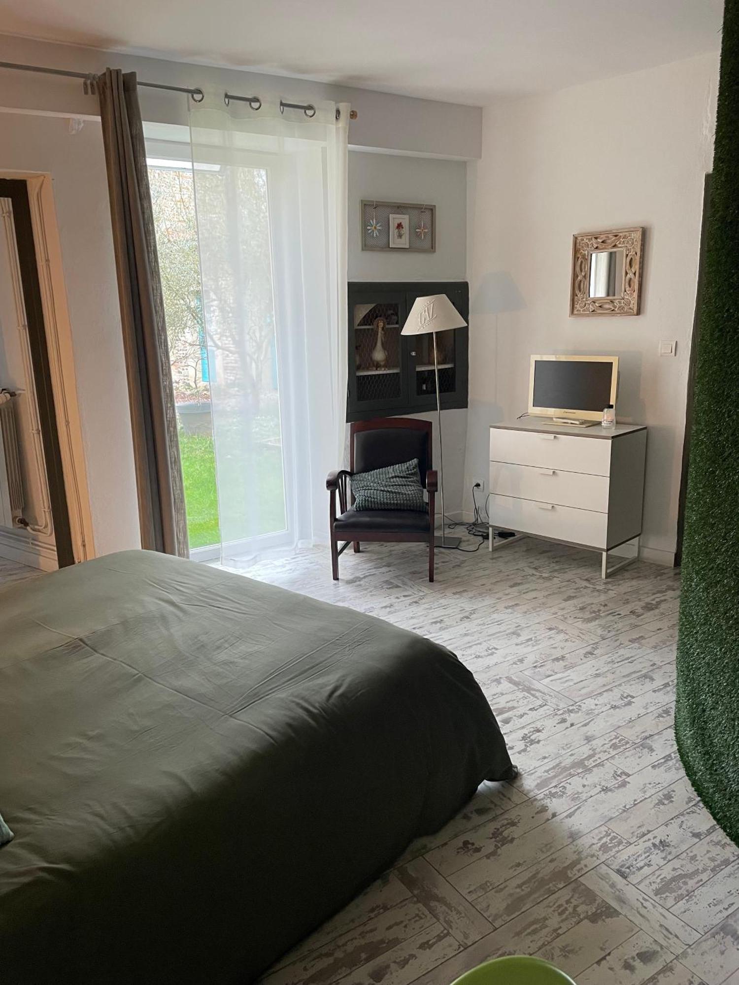 Chambre D'Hotes La Cour Des Saligues Riscle Eksteriør billede